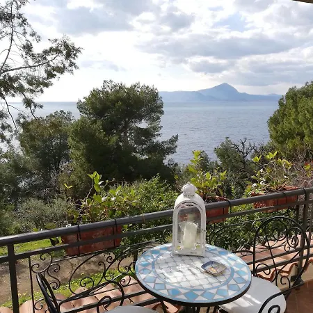 Zia Yaya Couette-café